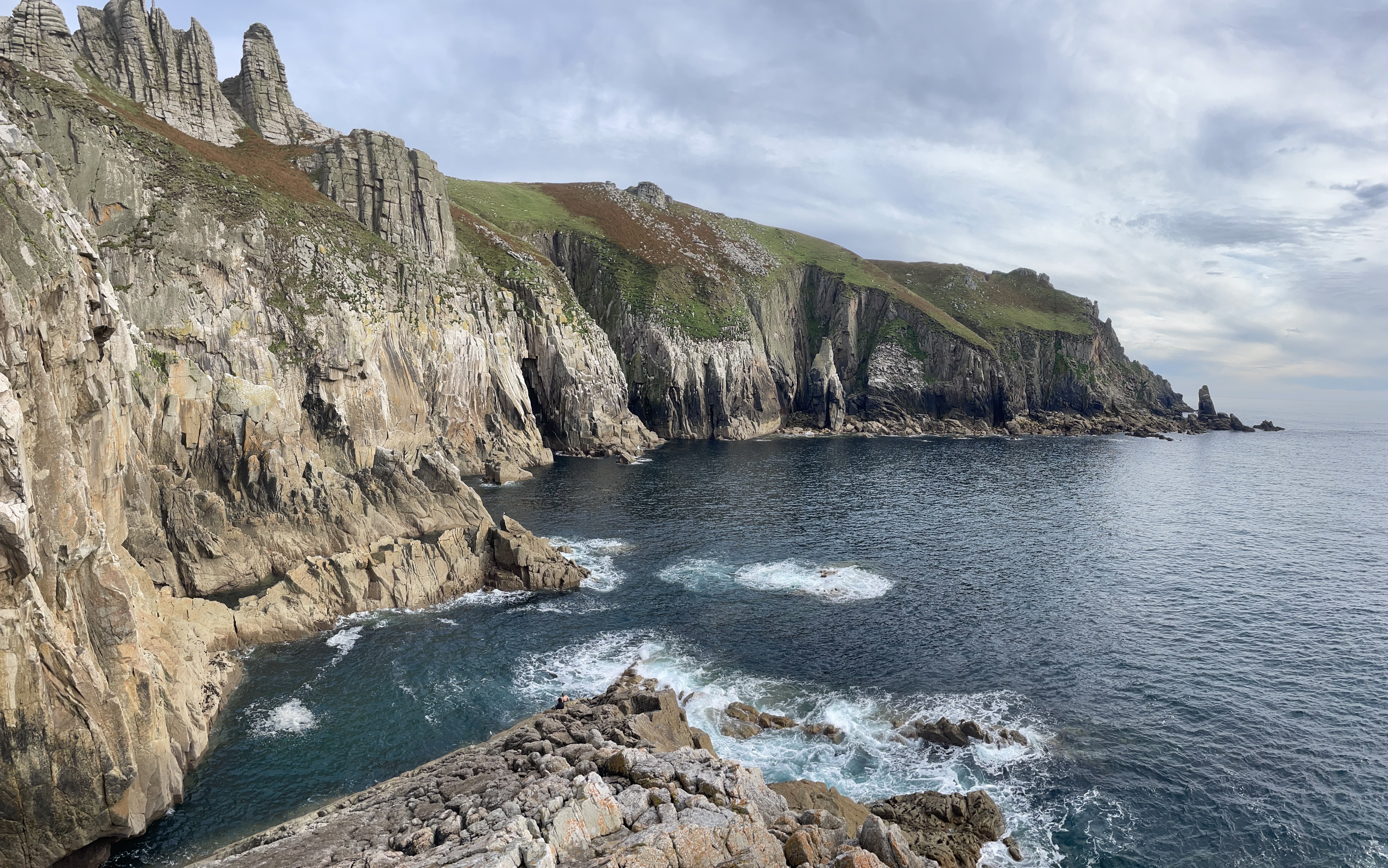 Nature’s Cathedral: The Scenic Beauty of Jenny’s Cove at Sea Level