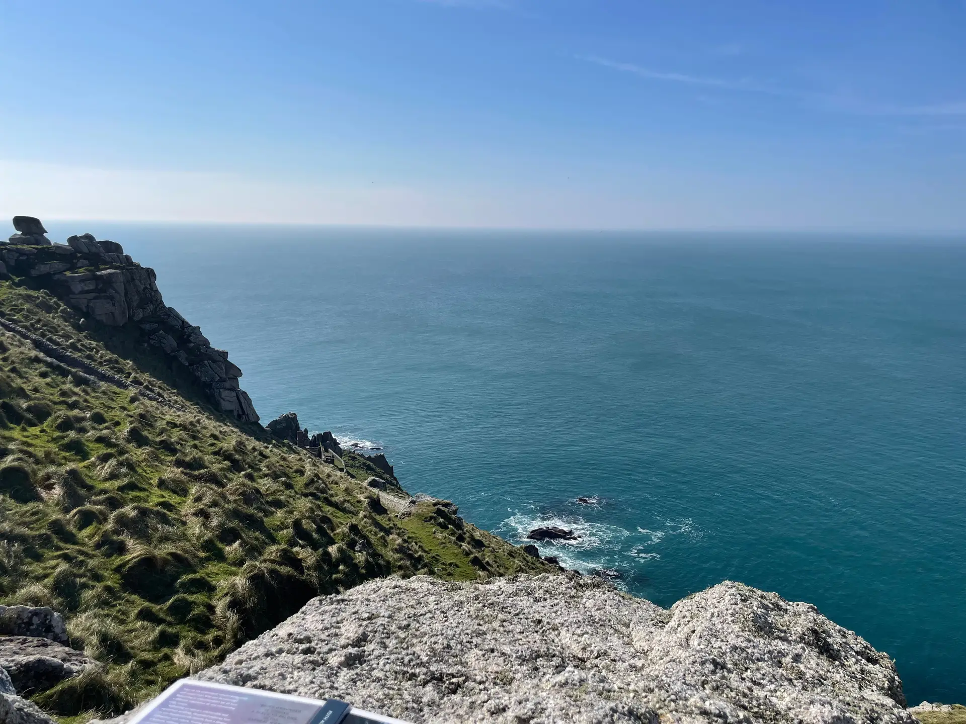 Battery, Lundy